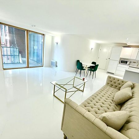 Leeds Train Station City Centre Villa Style Flat Exterior photo